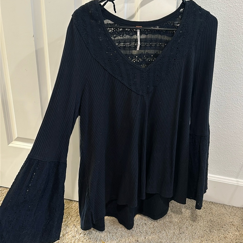 Free people long sleeve shirt. Bell sleeves